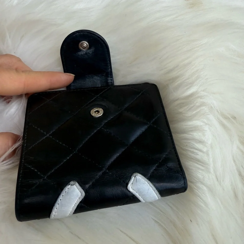 CHANEL Cambon line bi fold quilted leather compact wallet - Picture 6 of 17